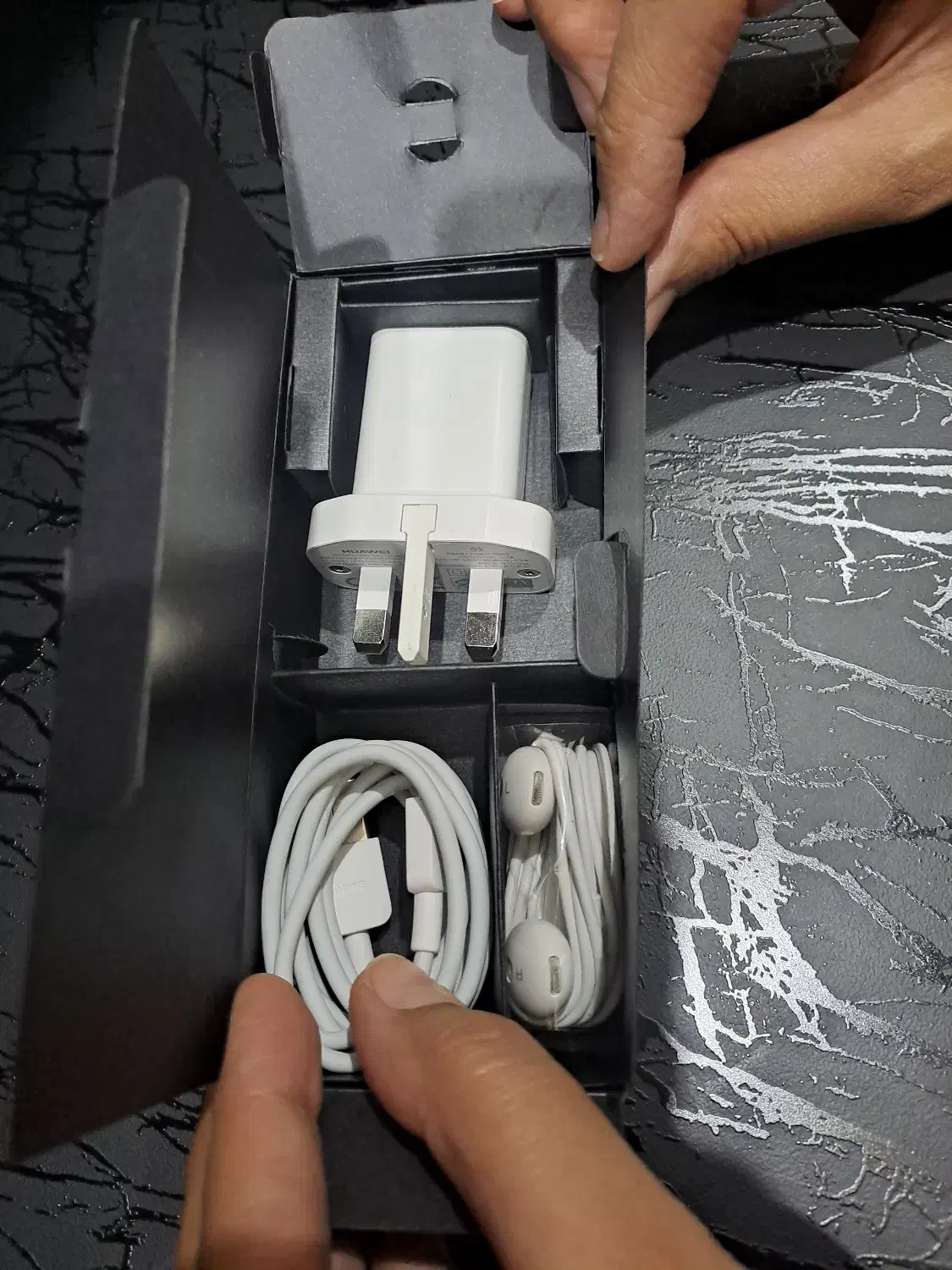 گوشی هواوی p8 lite|موبایل|پیشوا, |دیوار