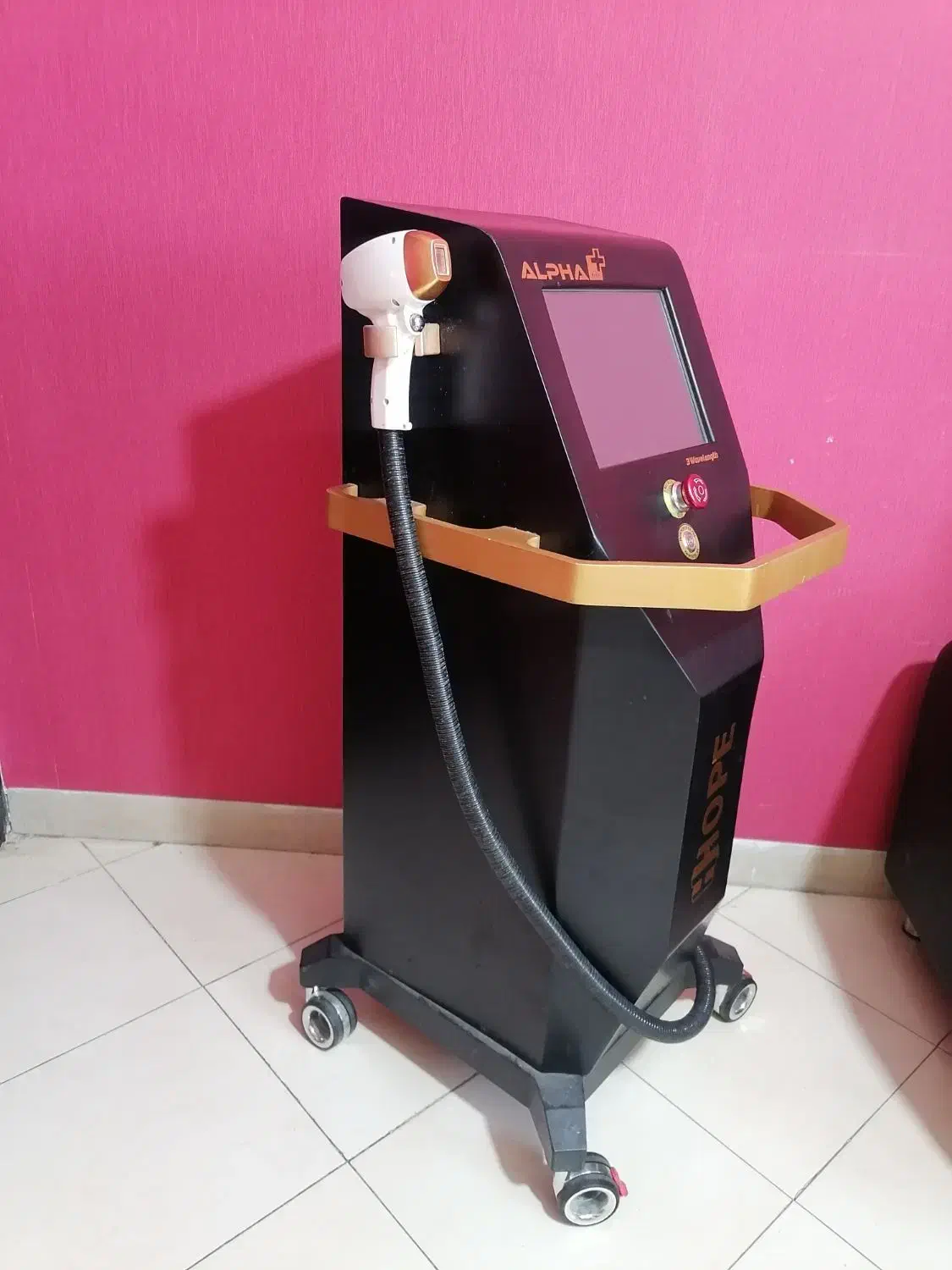 فروش دستگاه لیزر آلفاپلاس|خدمات آرایشگری و زیبایی|دهدشت, |دیوار