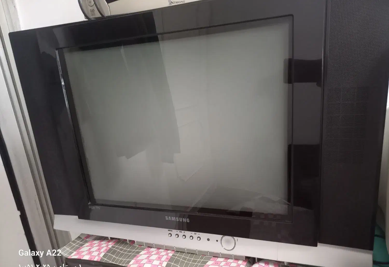 تلوزیون ۲۱|تلویزیون و پروژکتور|اقبالیه, |دیوار