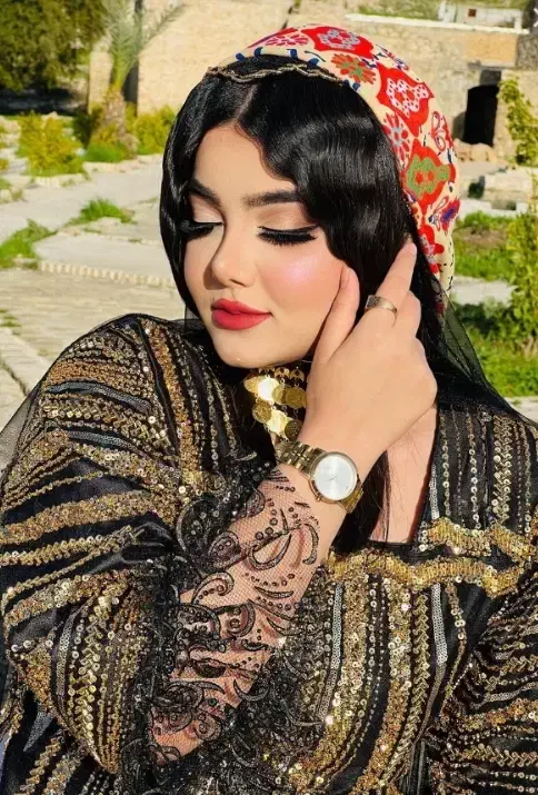 ارائه خدمات میکاپ و زلف|خدمات آرایشگری و زیبایی|یاسوج, |دیوار