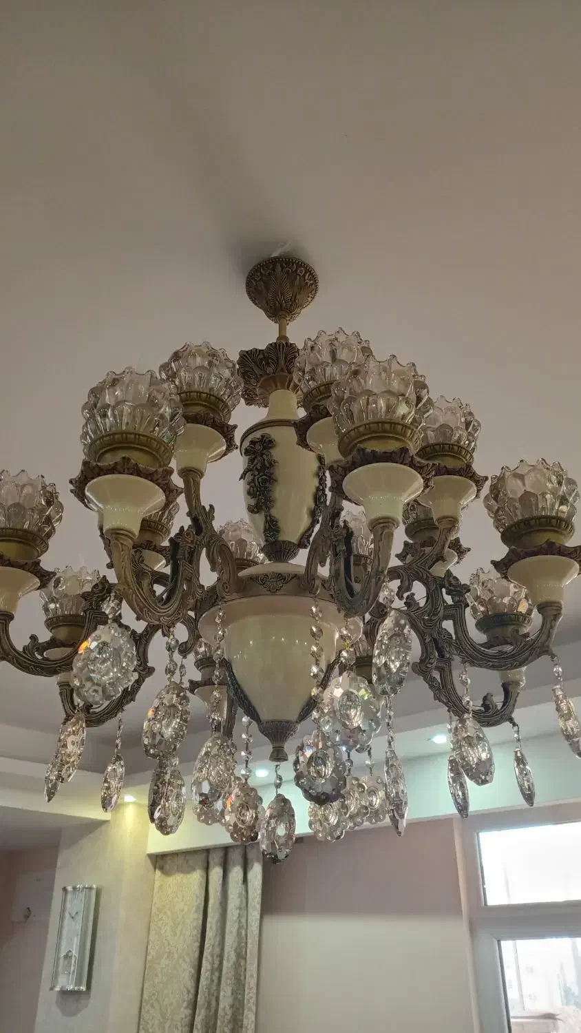 لوستر ۸شاخه برنز|لوستر و چراغ آویز|تبریز, |دیوار