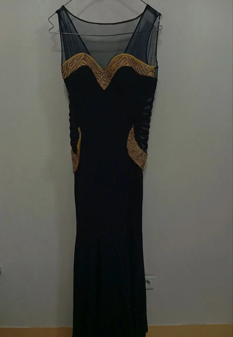 لباس مجلسی|لباس|اسلامشهر, مسکن مهر اسلاشهر (شهرک امام خمینی)|دیوار