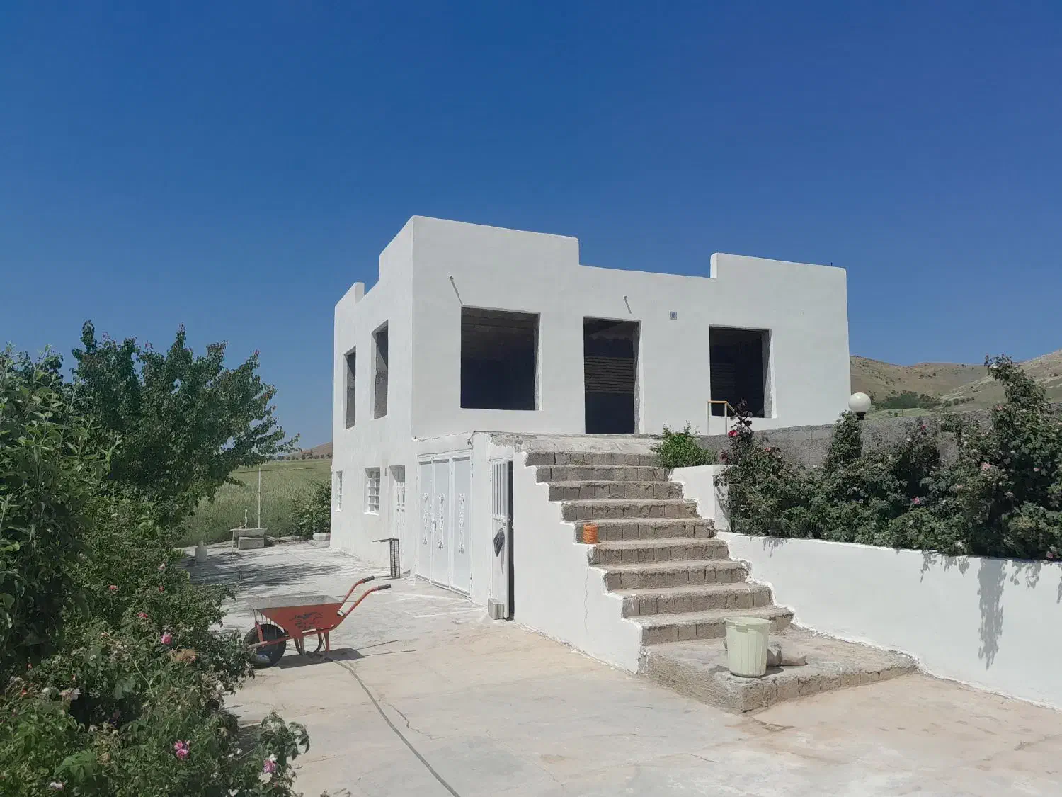 سیمان کـاری و بتون|خدمات پیشه و مهارت|سقز, |دیوار