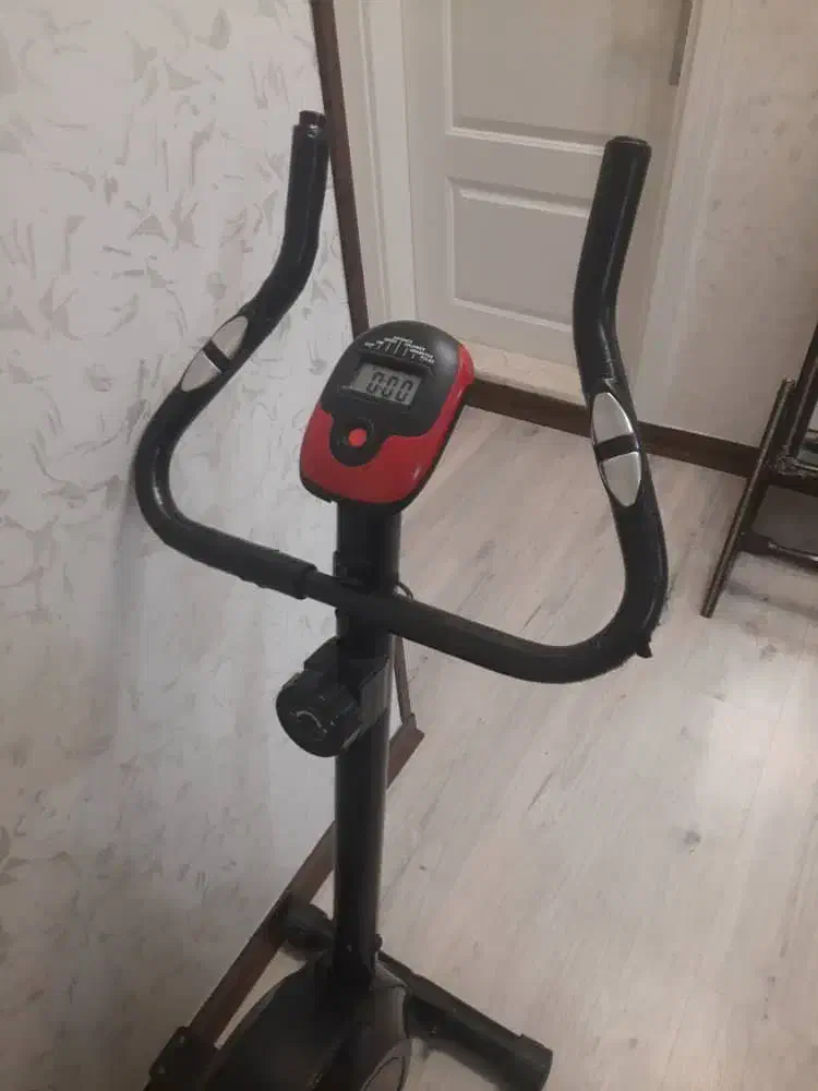 دوچرخه در جا در حد|تجهیزات ورزشی|پردیس, فاز ۱۱|دیوار