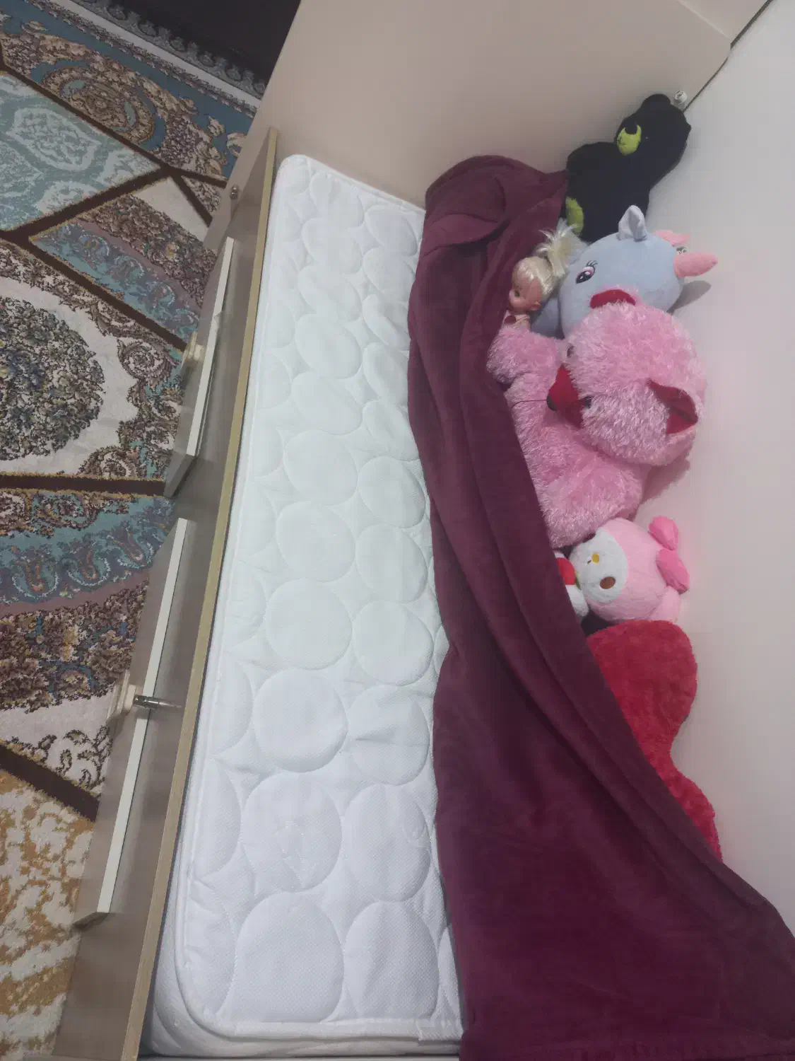 تخت خواب و تشک|تخت و سرویس خواب|ساری, |دیوار