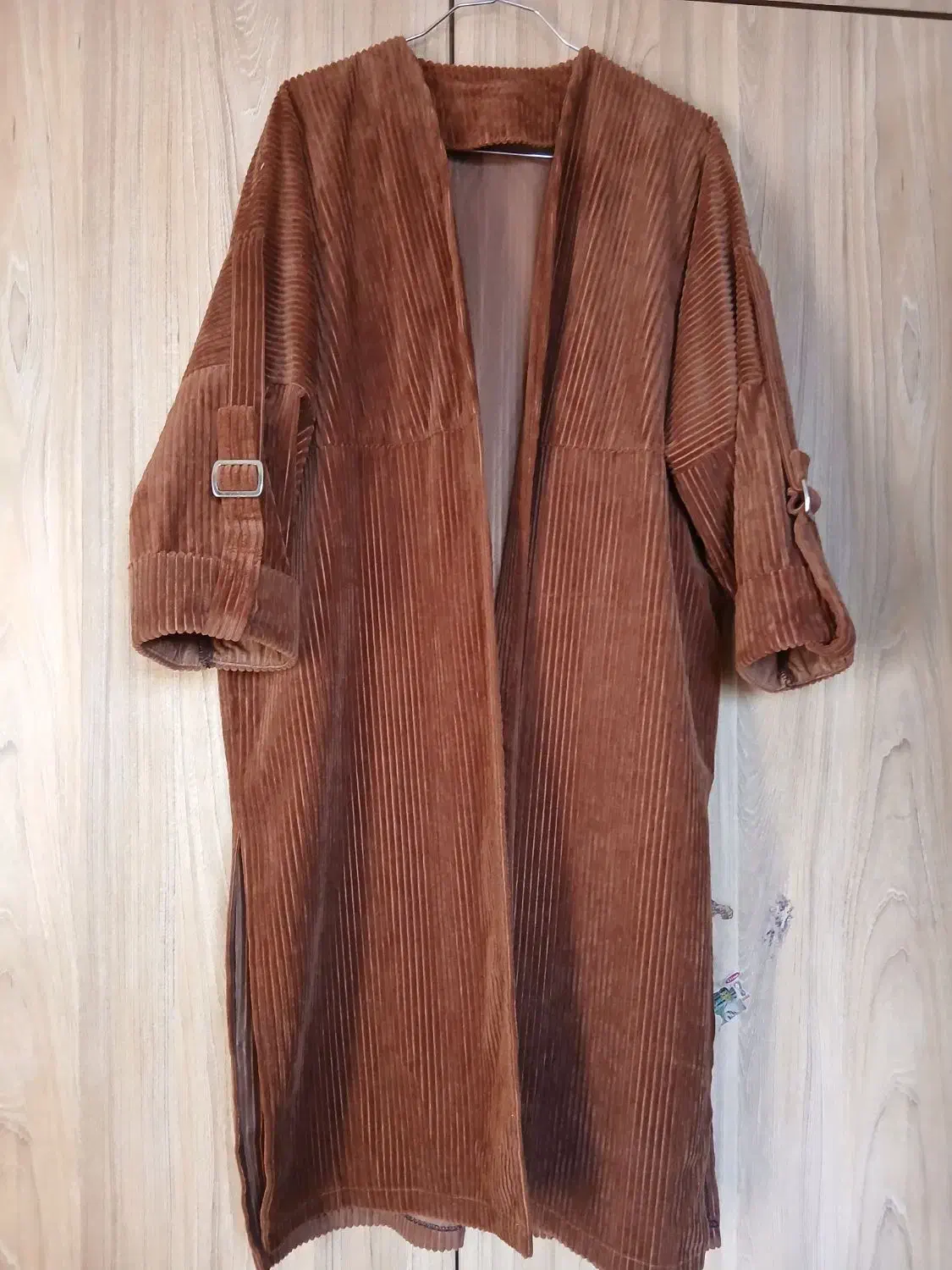 لباس زنانه|لباس|رشت, پاره بیجار|دیوار