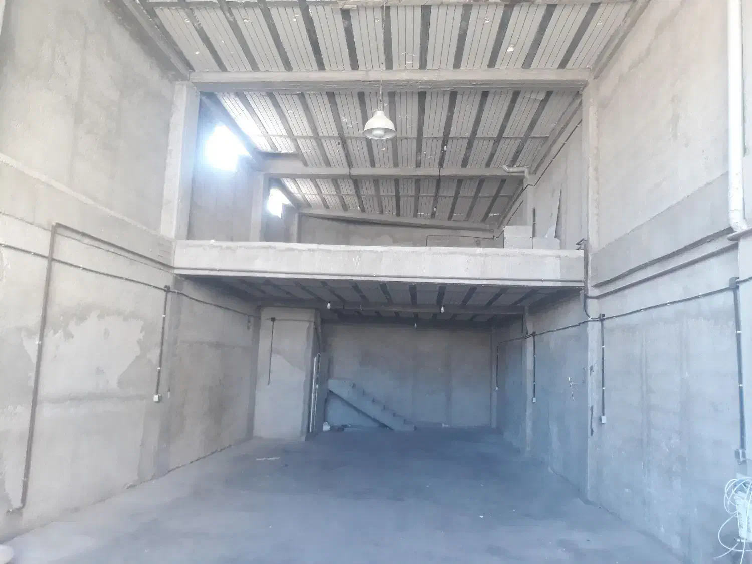 اجاره سالن کارگاهی تمیز ۲۲۰متری در باسمنج|اجارهٔ دفتر صنعتی، کشاورزی، تجاری|تبریز, |دیوار