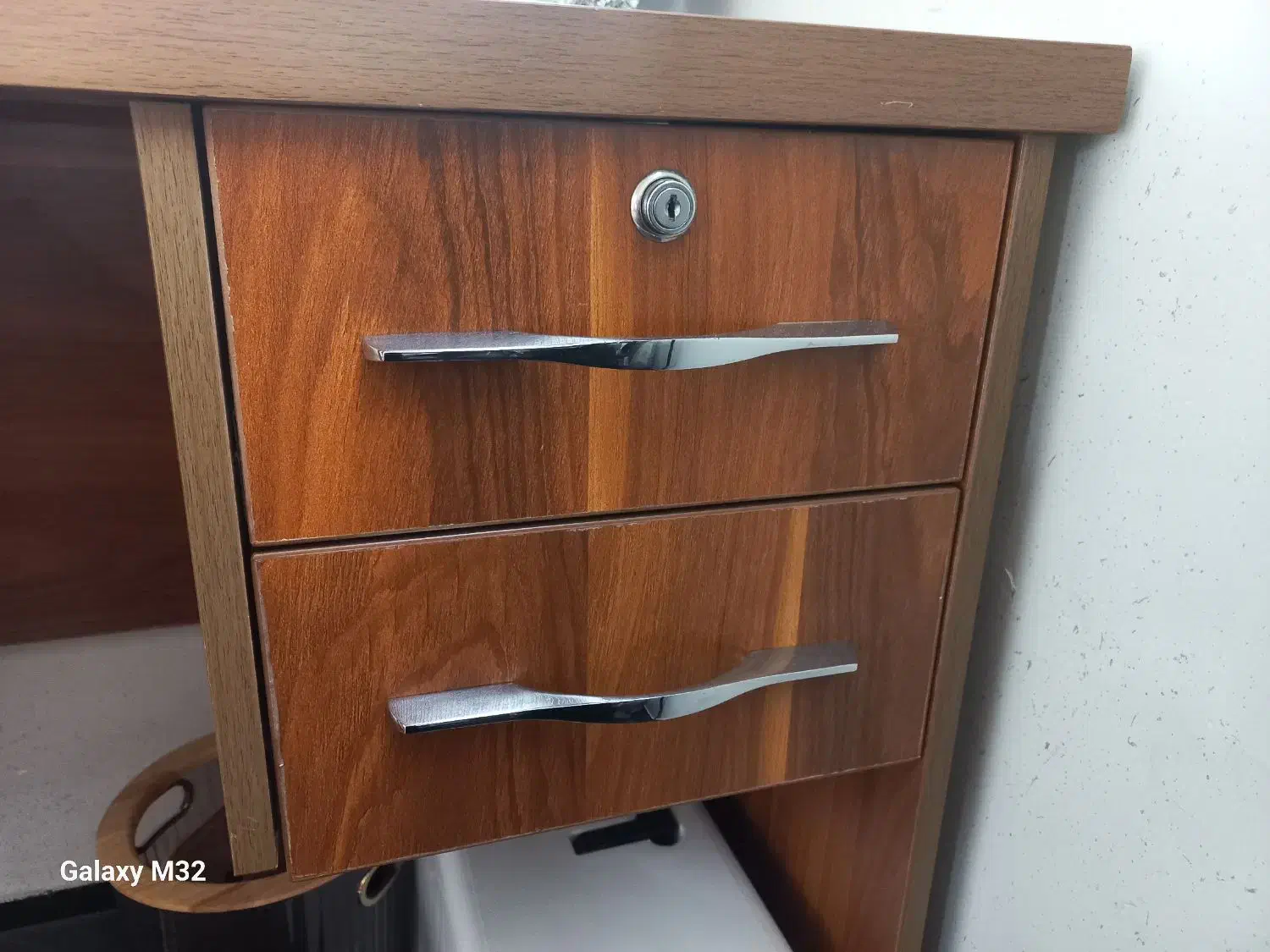 میز تحریر|میز تحریر و کامپیوتر|ساری, |دیوار