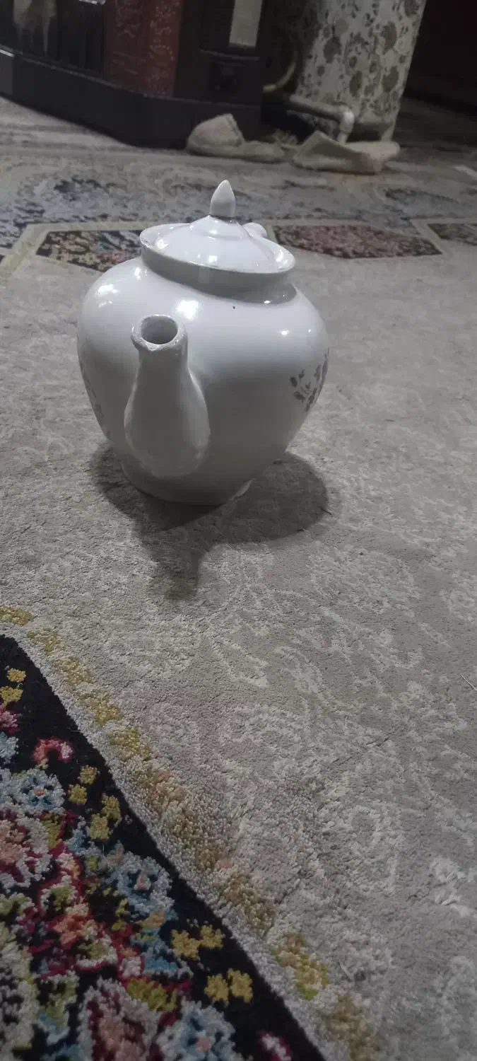 قوری چینی قدیمی جنس خوب|قوری، کتری، قهوه‌ساز دستی|کرج, حیدرآباد|دیوار