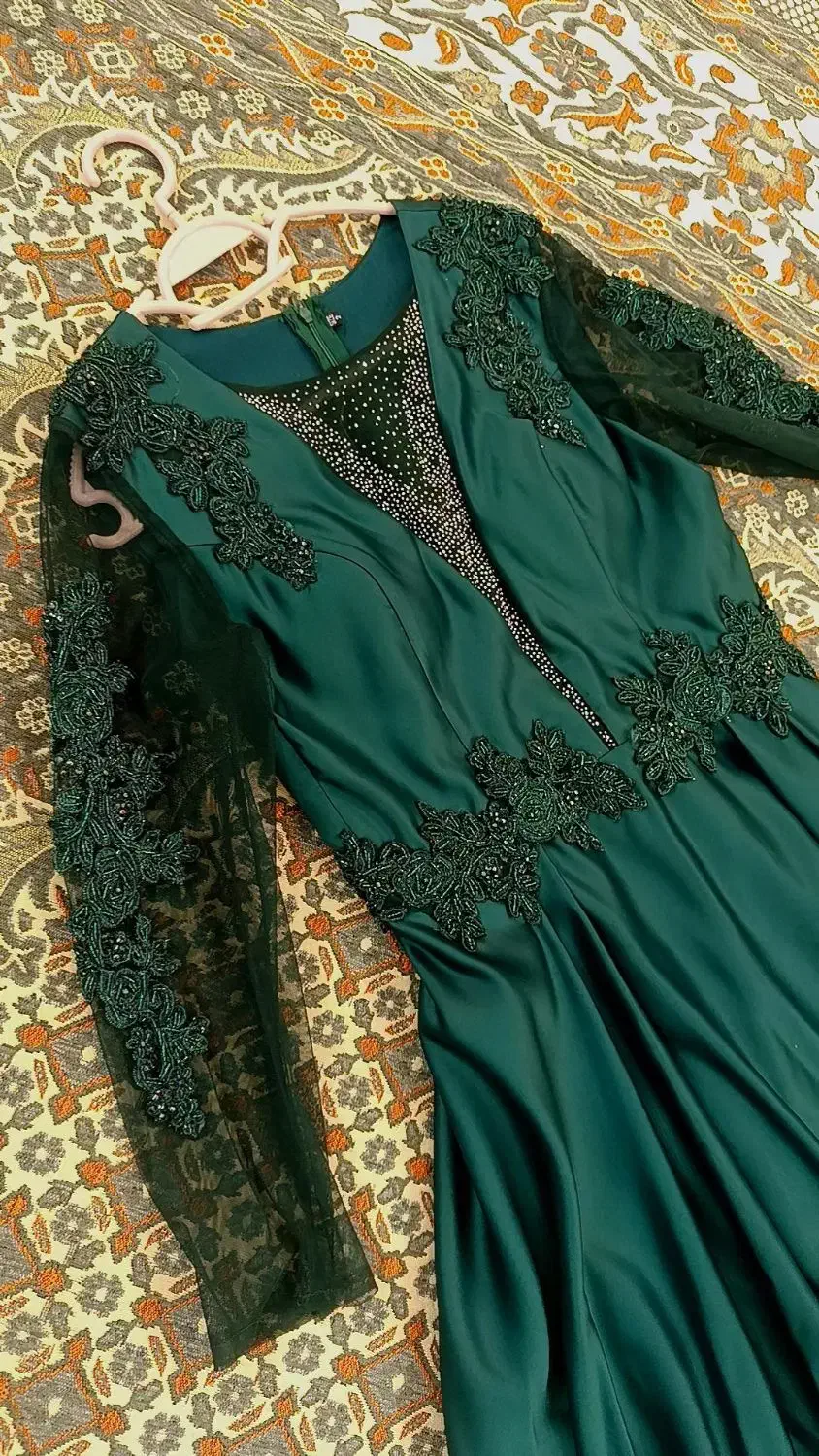 پیراهن مجلسی|لباس|بروجرد, |دیوار