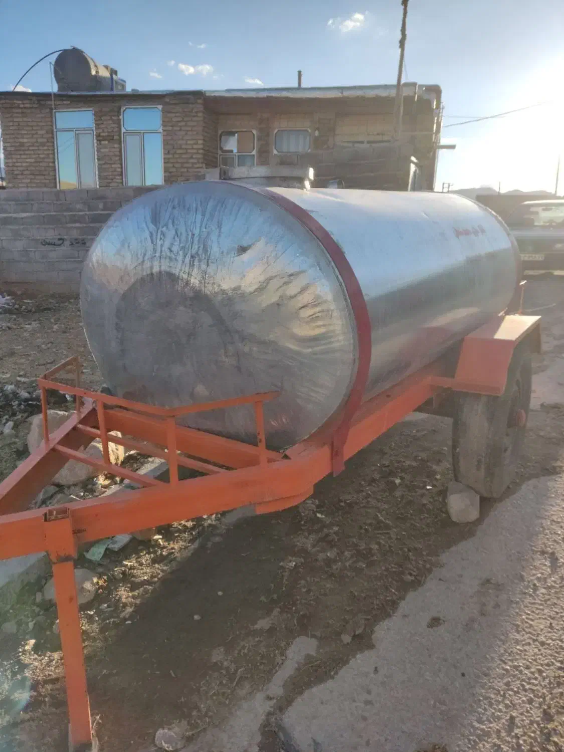 تانکر آب 2000 چرخدار تقویت شده|مصالح و تجهیزات ساختمان|کرمانشاه, |دیوار