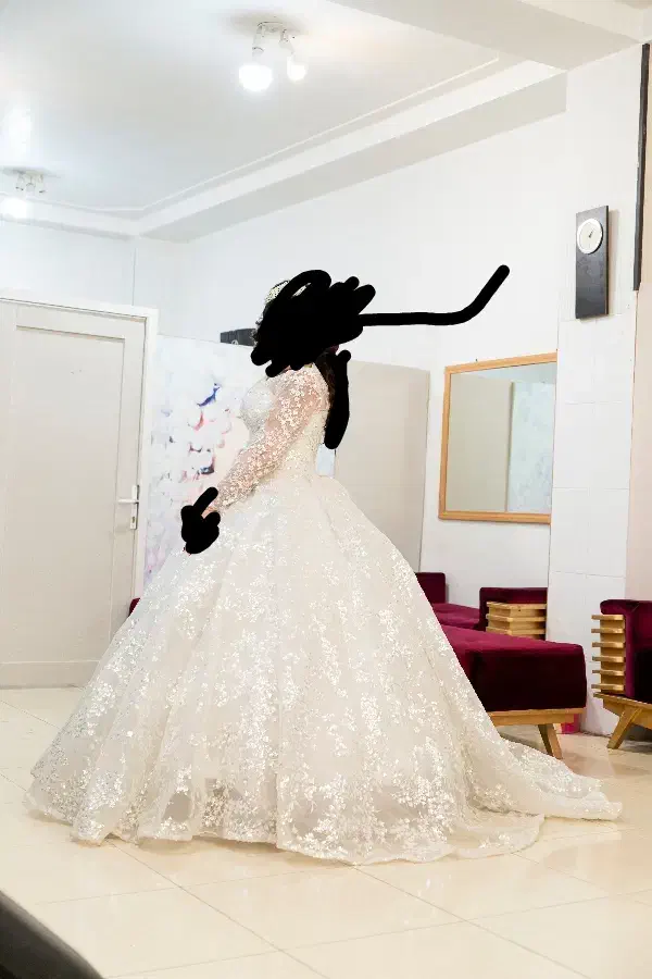 لباس عروس|لباس|قرچک, باقرآباد|دیوار