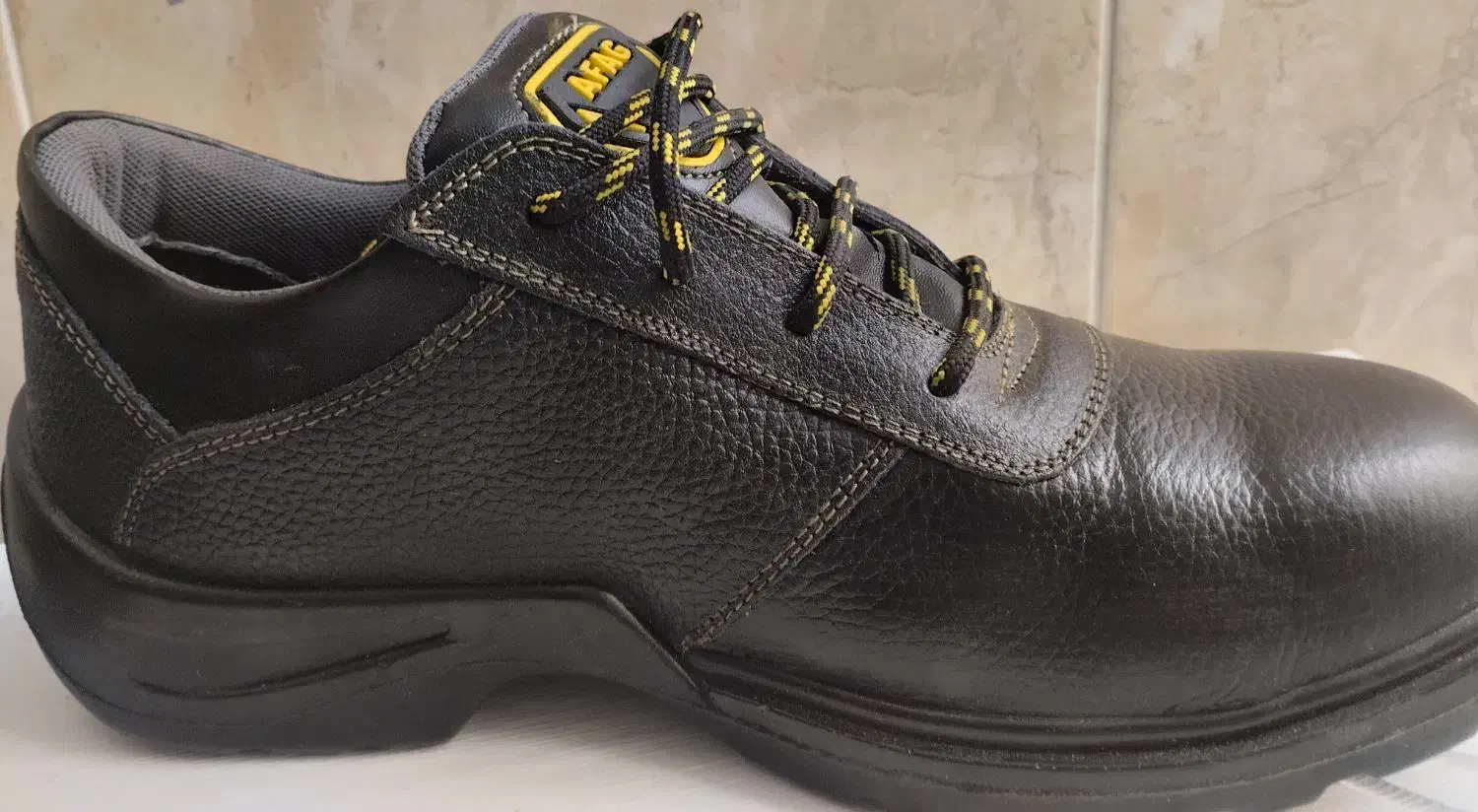 کفش ایمنی سایز۴۳|کیف، کفش، کمربند|طبس, |دیوار