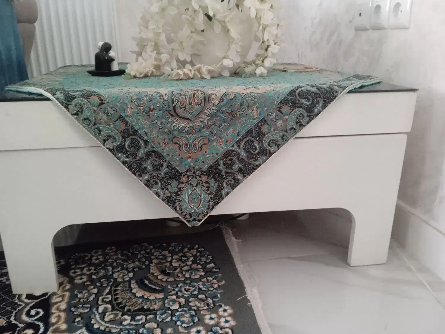 میز جلو مبل چرخشی|مبلمان خانگی و میز عسلی|ارومیه, |دیوار