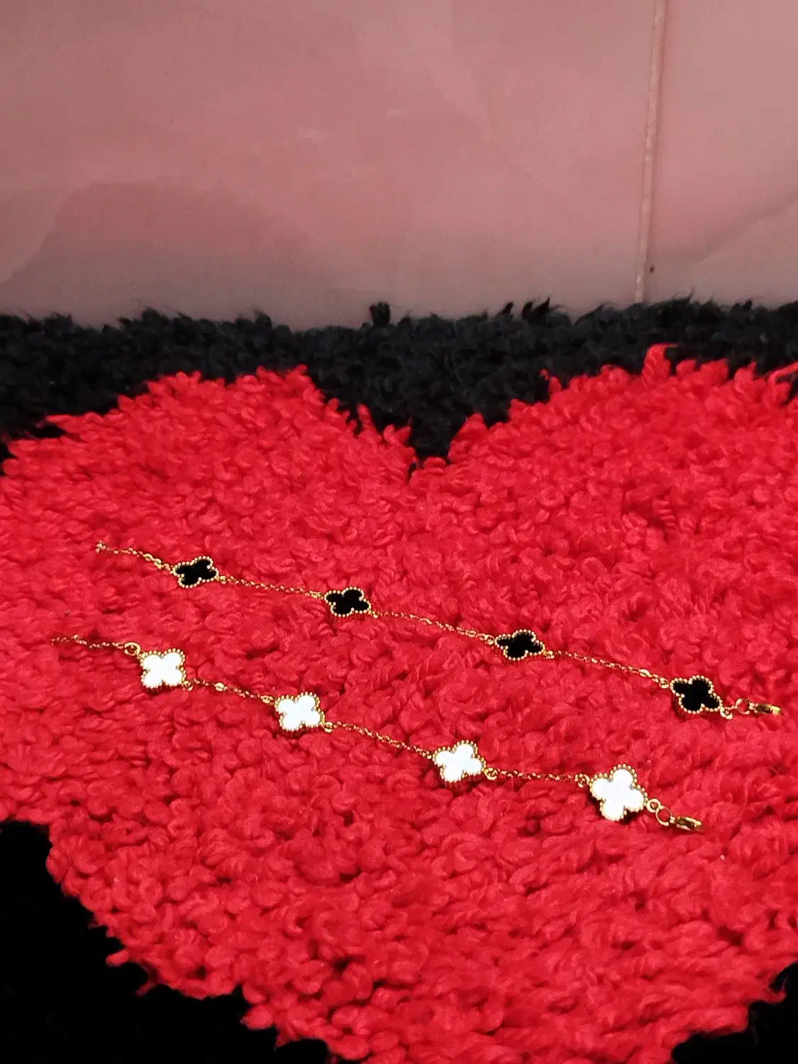 دستبند و گردنبند ونکلیف رنگ ثابت|بدلیجات|یزد, |دیوار