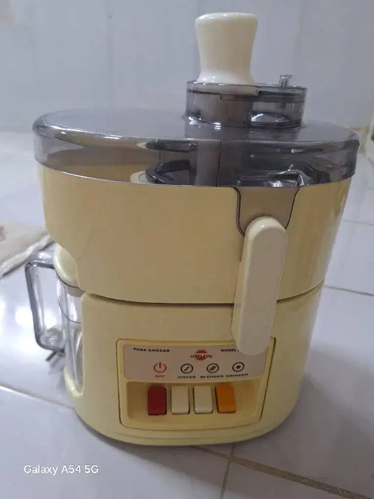 آبمیوه|آبمیوهگیر و آبمرکباتگیر|شهریار, شهریار|دیوار