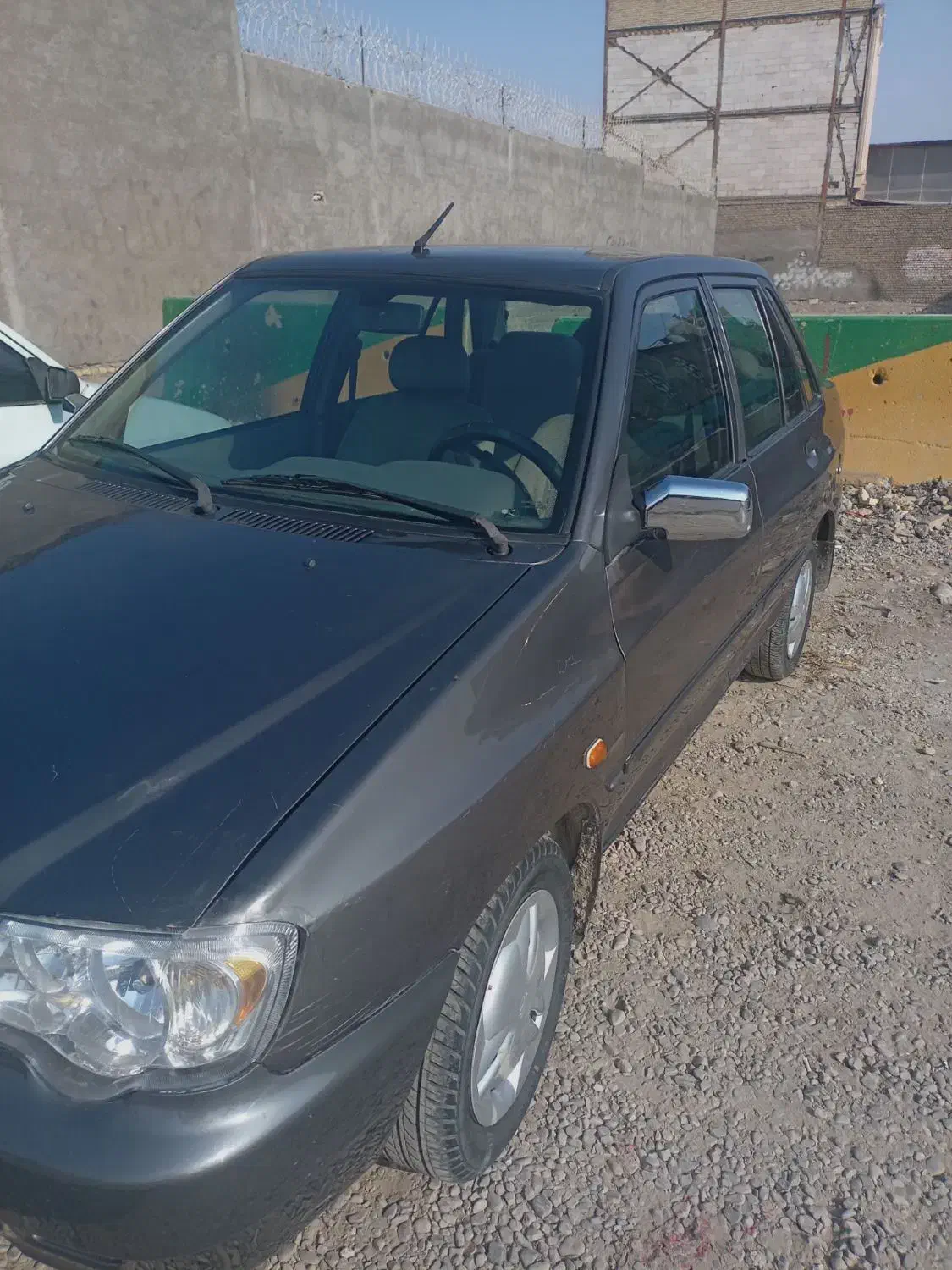 132مدل ۹۳بیرنگ شاستی سالم|خودرو سواری و وانت|مشهد, رده|دیوار