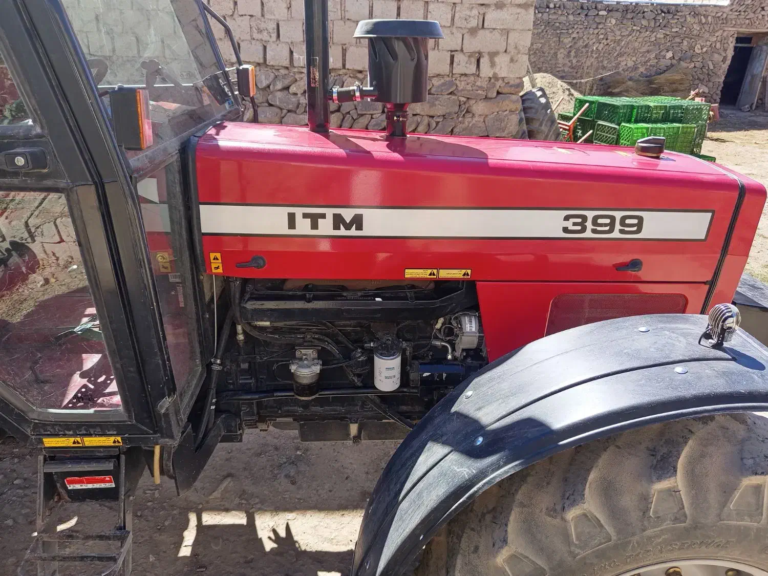 تراکتور ۳۹۹ پمپ بوش در حد صفر کم کار|خودرو سنگین|سقز, |دیوار