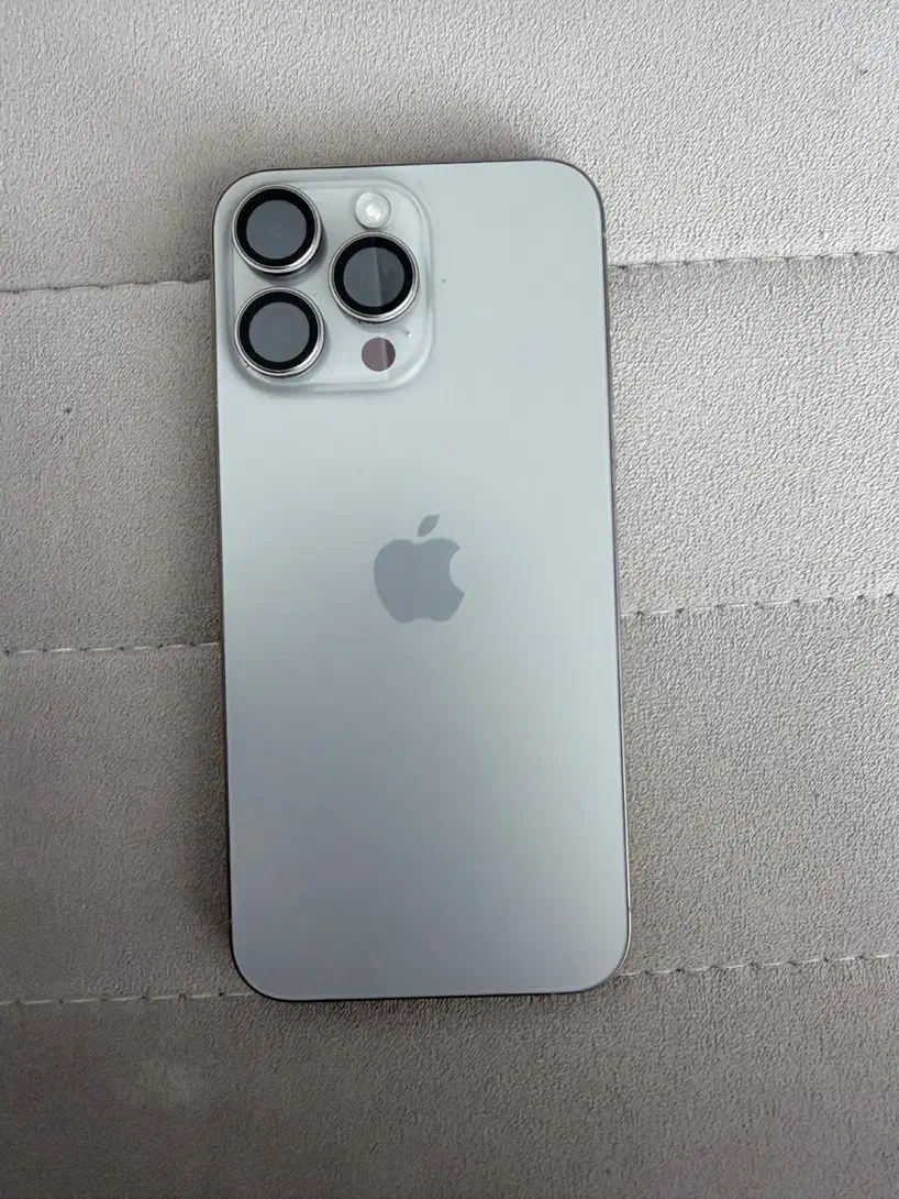 ایفون ۱۵ پرومکس تمیز|موبایل|یزد, |دیوار