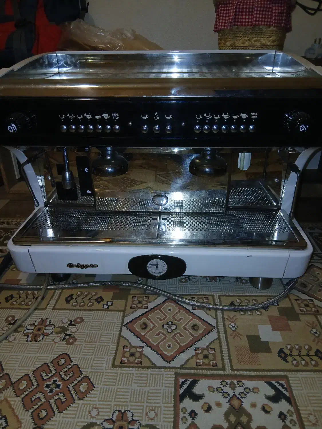 فروش دستگاه اسپرسووآسیاب قهوه ومقداری وسایل خانه|کافیشاپ و رستوران|شاهینشهر, نظامی|دیوار