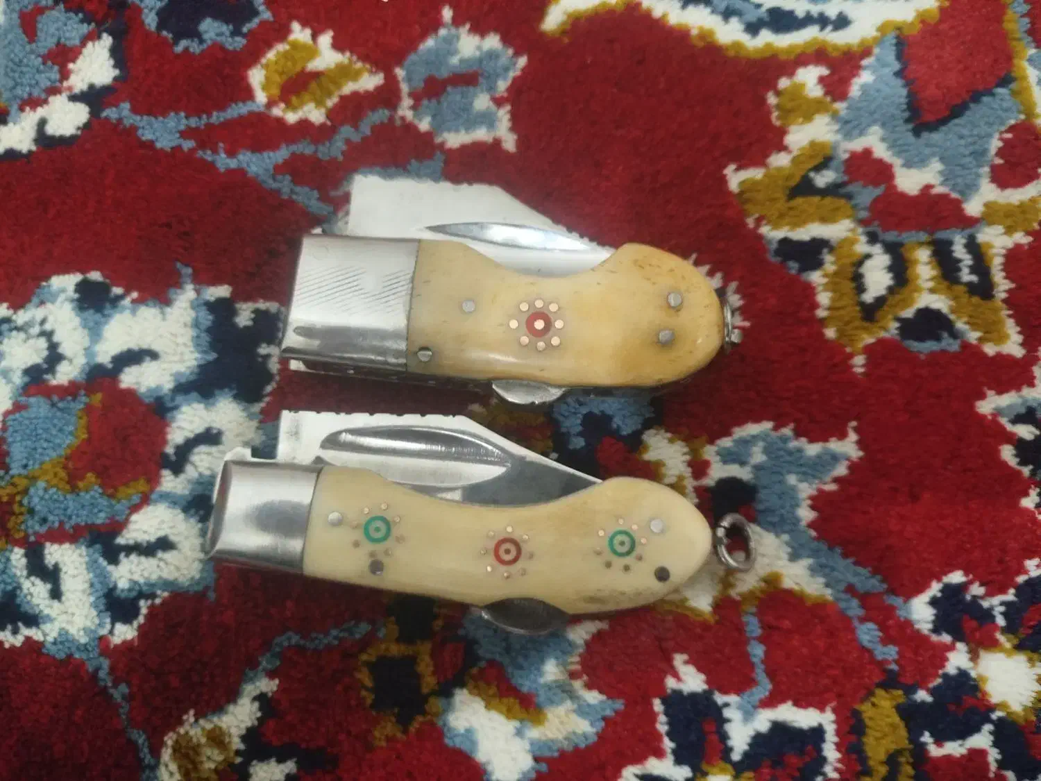 دو عدد چاقو بابا|کلکسیون اشیاء عتیقه|میاندوآب, |دیوار