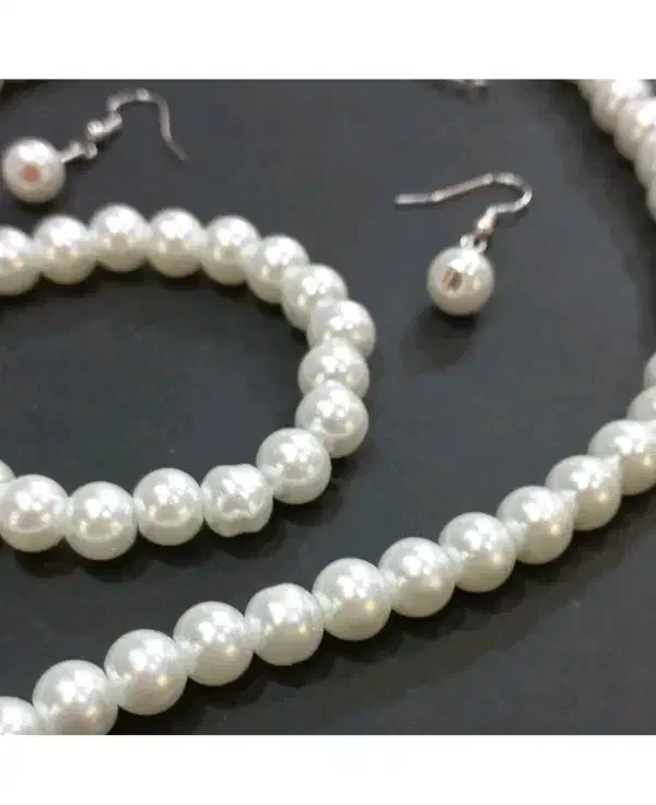 فروش النگو طرح طلاروس و ست مروارید براق|بدلیجات|تهران, شهرک ولیعصر شمالی|دیوار