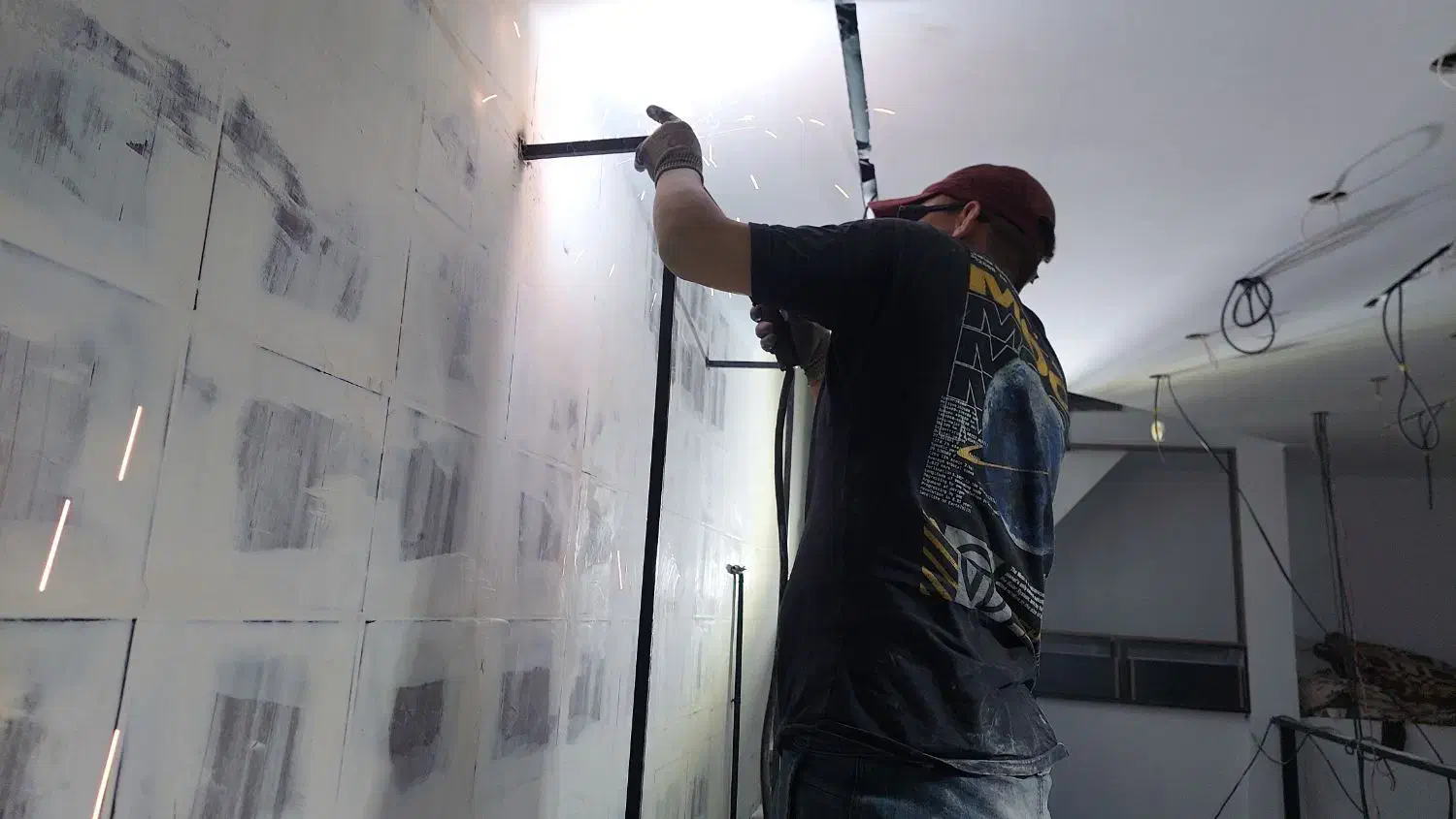 جوشکار سیار،اهنگر،شاستی کشی،ساخت فریم،نصب والپست|خدمات پیشه و مهارت|تهران, تجریش|دیوار