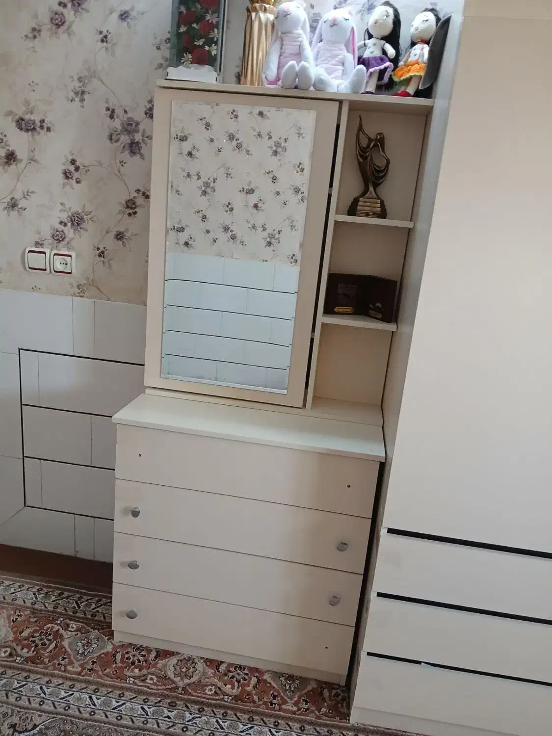 کمد و دراور|جاکفشی، کمد، دراور|خمینیشهر, |دیوار