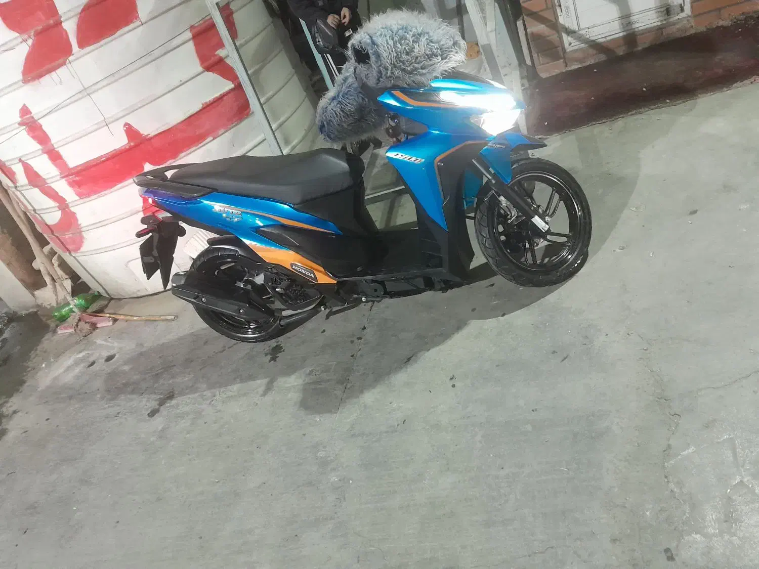 کلیک|موتورسیکلت|پیشوا, |دیوار