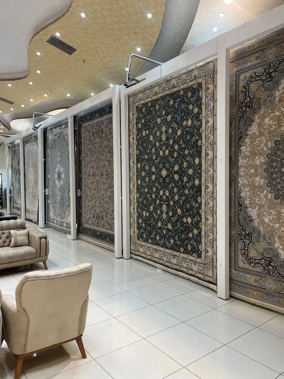 فرش ۷۰۰ شانه ۹ متری با اقساط(چک صیادی)|فرش|شاهین‌شهر, شیخ بهایی|دیوار