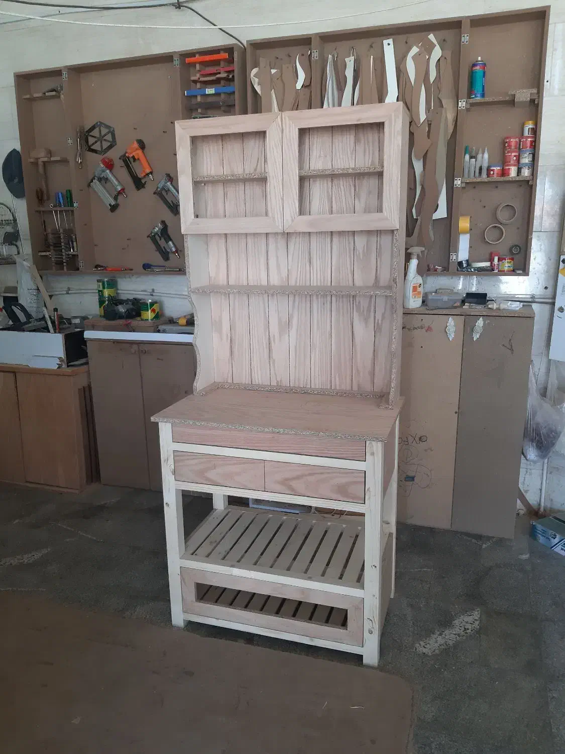 کافی بار ترند وشیک  سرویس چوب|بوفه، ویترین، کنسول|نیشابور, فیض آباد|دیوار