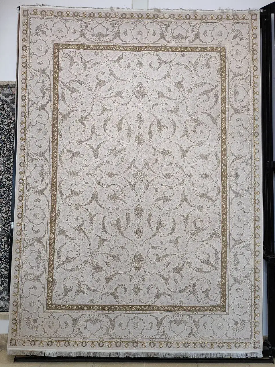 فرش چهل مقام کد ۱۲۴۴۰۰ ریز بافت مدل شکارچی|فرش|شیراز, فرگاز|دیوار