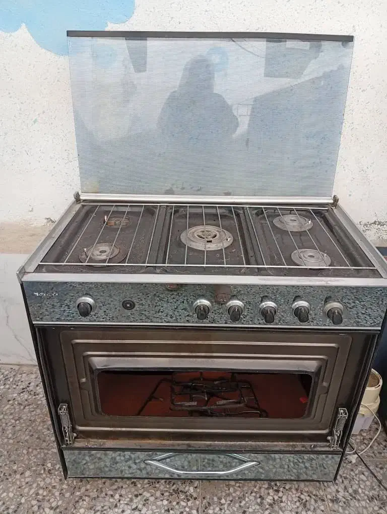 گاز ۵شعله|اجاق گاز و لوازم برقی پخت‌وپز|شیراز, محراب|دیوار