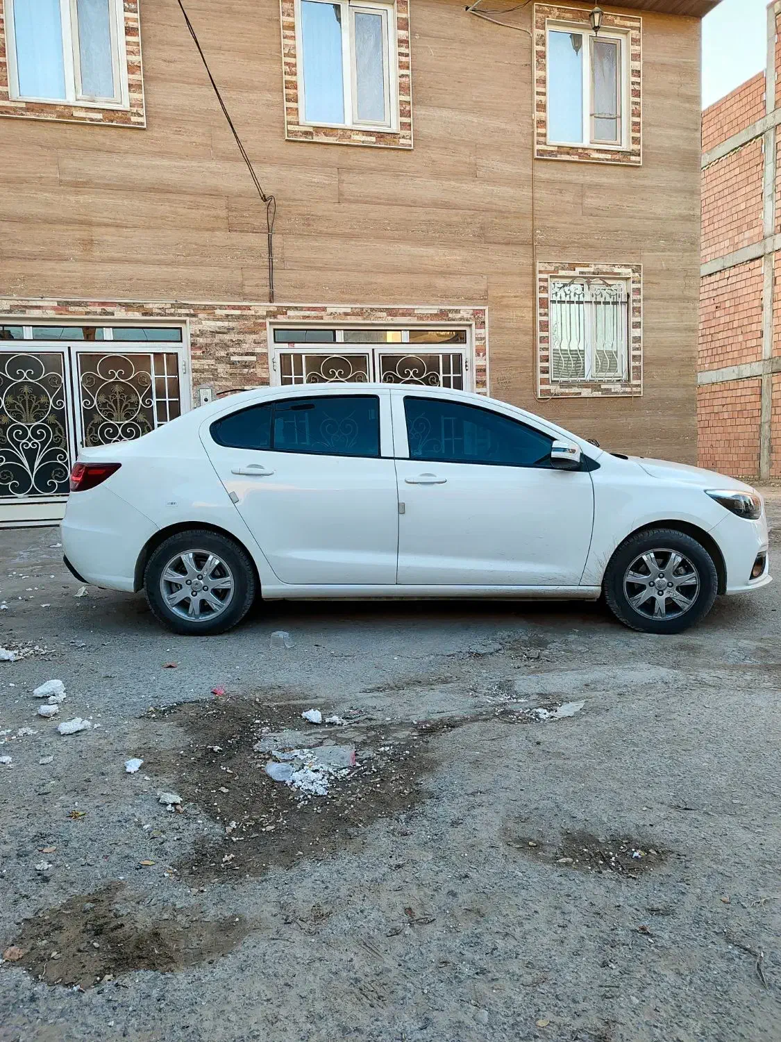 شاهین جی g مدل 1402 سانروف دار کم کار بدون رنگ|خودرو سواری و وانت|شیروان (خراسان), |دیوار