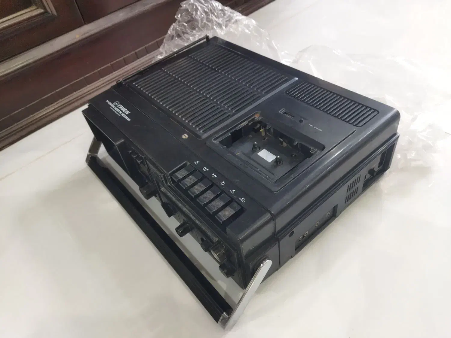 رادیو قدیمی تی وی دار|سیستم صوتی خانگی|شریف‌آباد, |دیوار