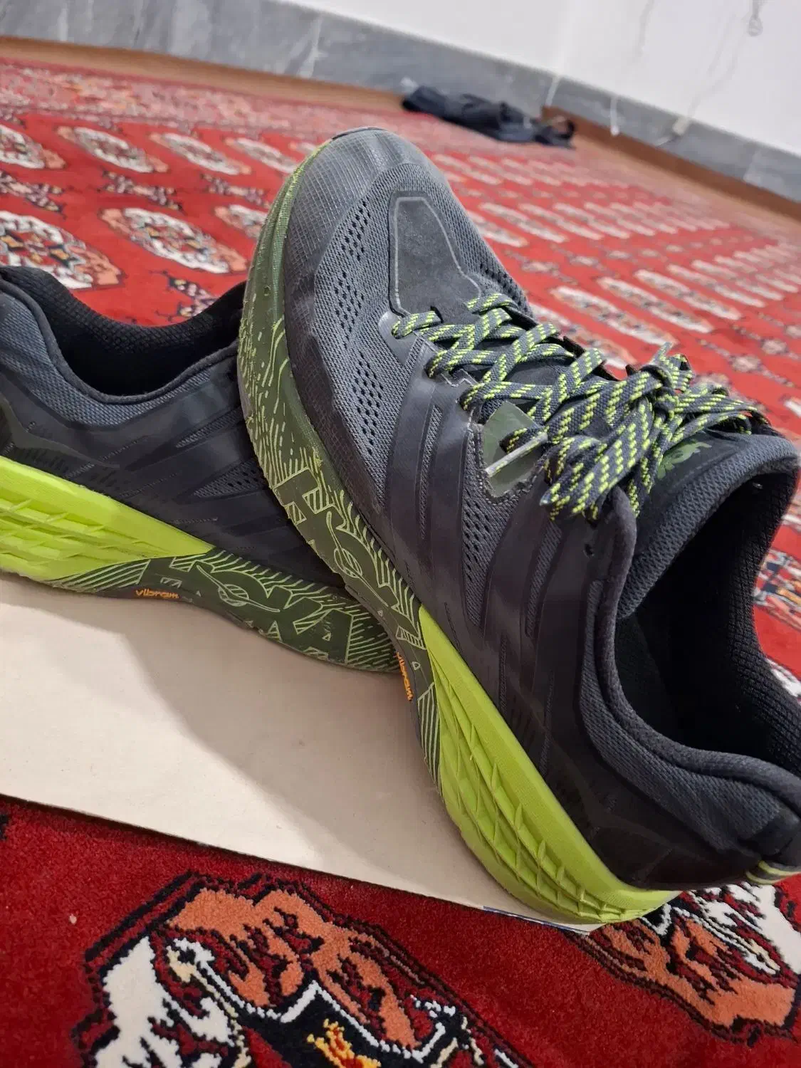 ۱جفت کتونی هوکا اصل اورجینال|کیف، کفش، کمربند|گنبد کاووس, |دیوار