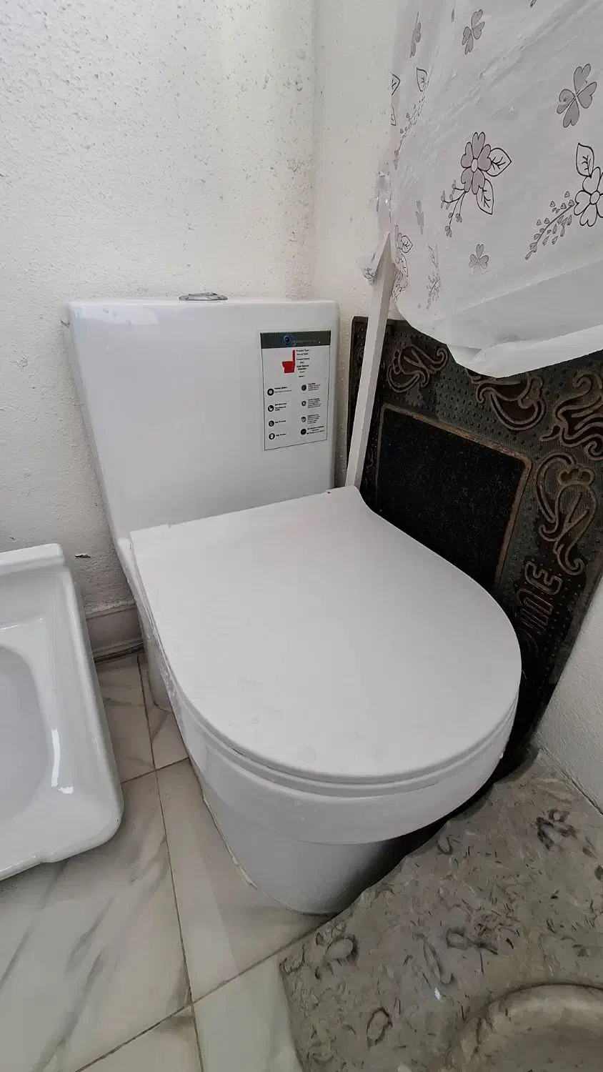 سرویس توالت فرنگی persia ceramic کاملا سالم و تمیز|لوازم سرویس بهداشتی|پردیس, فاز ۸|دیوار