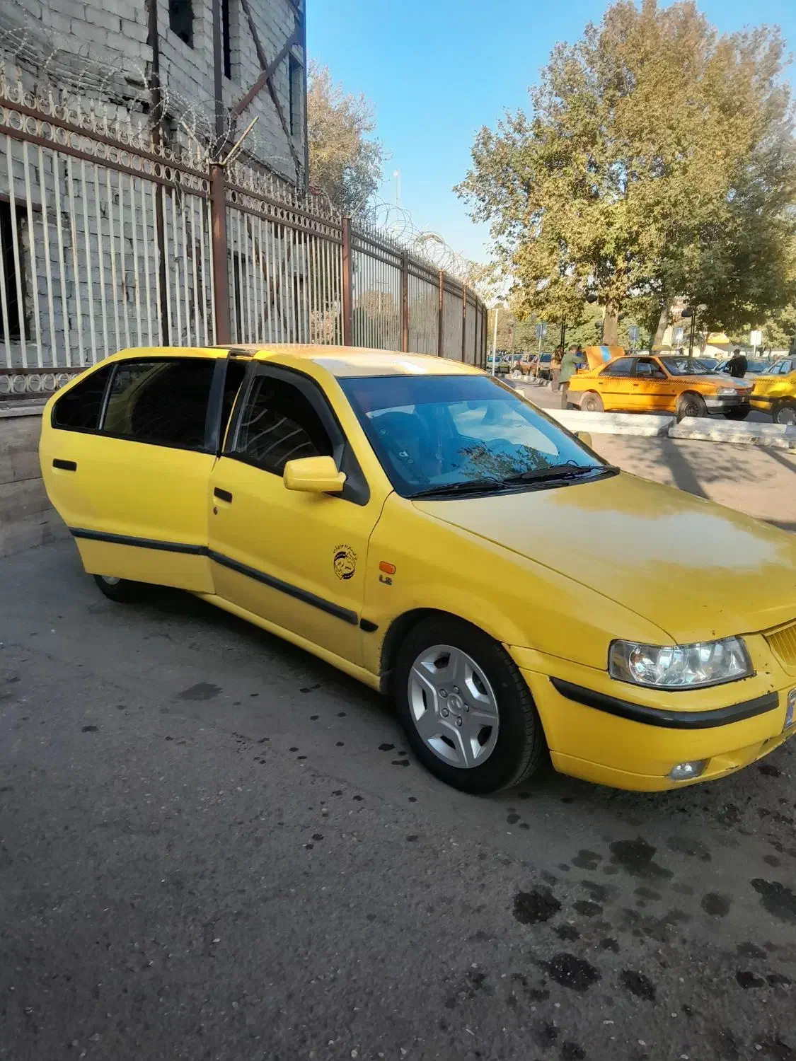 ۳۰۰میلیون قیمت مقطوع پول لازم فوری|خودرو سواری و وانت|قزوین, |دیوار