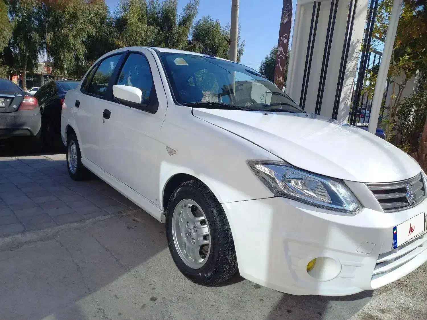 ساینا مدل۹۶ دوگانه سوز|خودرو سواری و وانت|کاشان, فاز ۲ ناجی آباد|دیوار