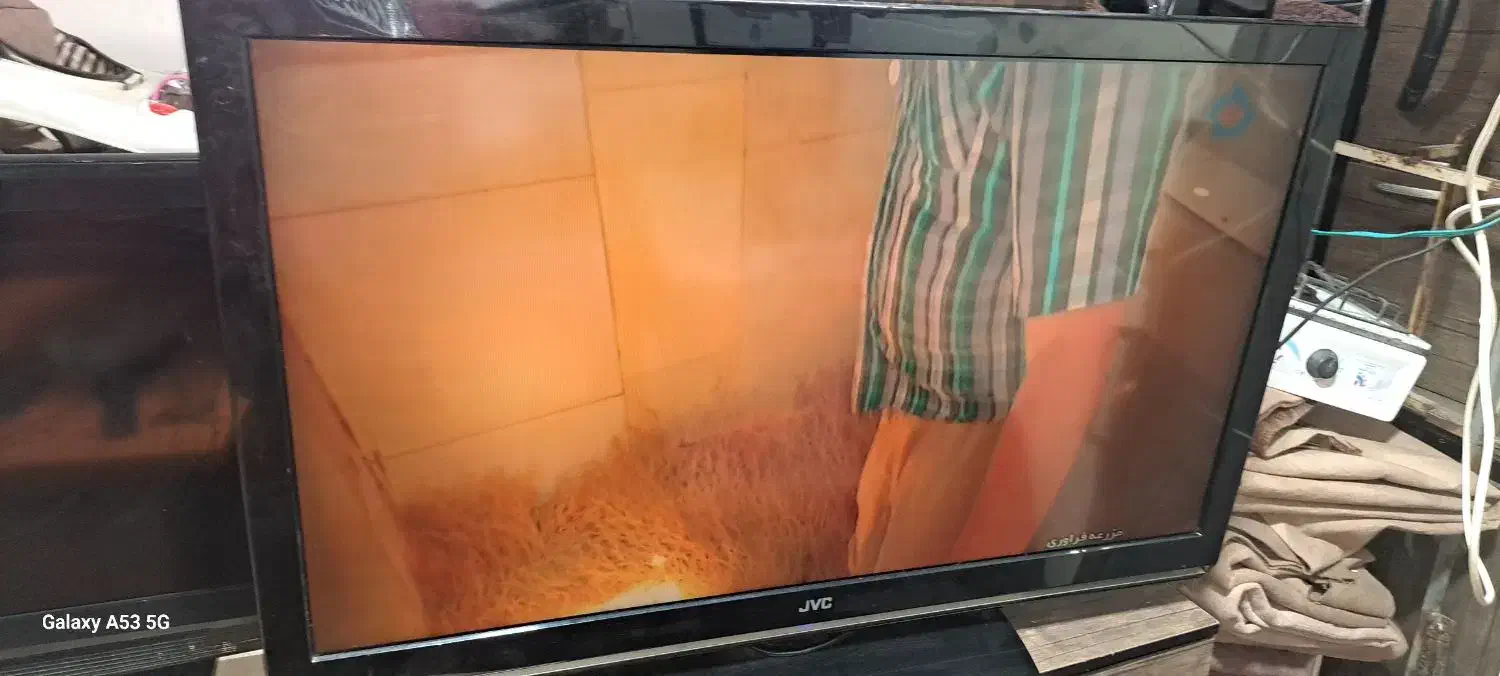 ال سی دی 42 اینچ JVC سالم سالم|تلویزیون و پروژکتور|پیشوا, |دیوار