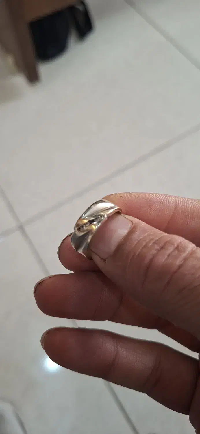 حلقه طلا با نگین برلیان۶.۴گرم با فاکتور قیمت تابلو|جواهرات|شیراز, ابیوردی|دیوار