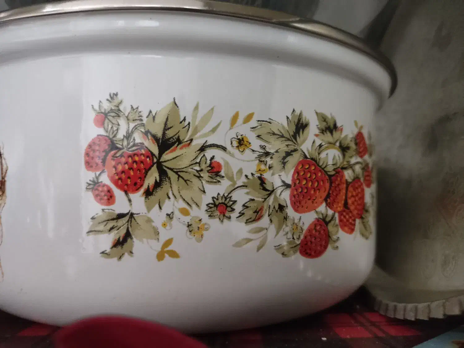 قابلمه لعابی قیمت ها متفاوت هستند|ظروف پخت‌وپز|الیگودرز, |دیوار