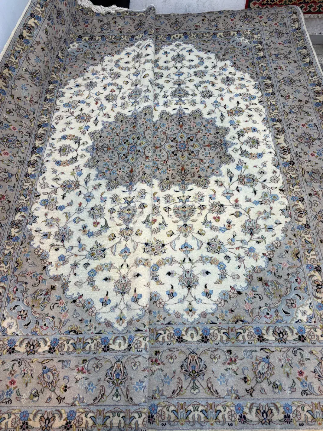 کرم درحد نو کاشان دستبافت ۶ متری و ۹ متری لاکی کاش|فرش|تهران, بهار|دیوار