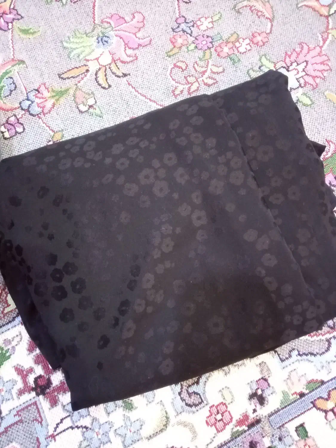 تعدادی چادر زنانه.. نونو ..|لباس|ملارد, |دیوار