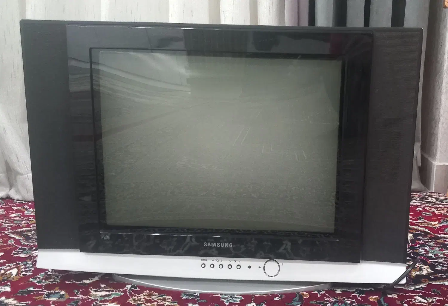 تلویزیون ۲۱ اینچ|تلویزیون و پروژکتور|سنندج, |دیوار