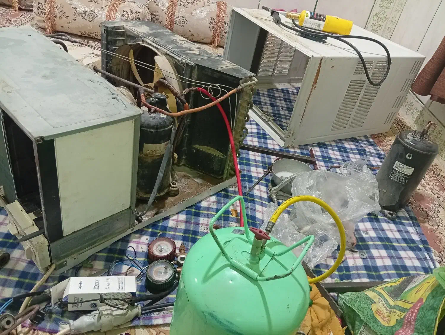 تعمیر تخصصی کولرگازی و اسپیلت و یخچال صنعتی سیار،|خدمات پیشه و مهارت|چابهار, |دیوار