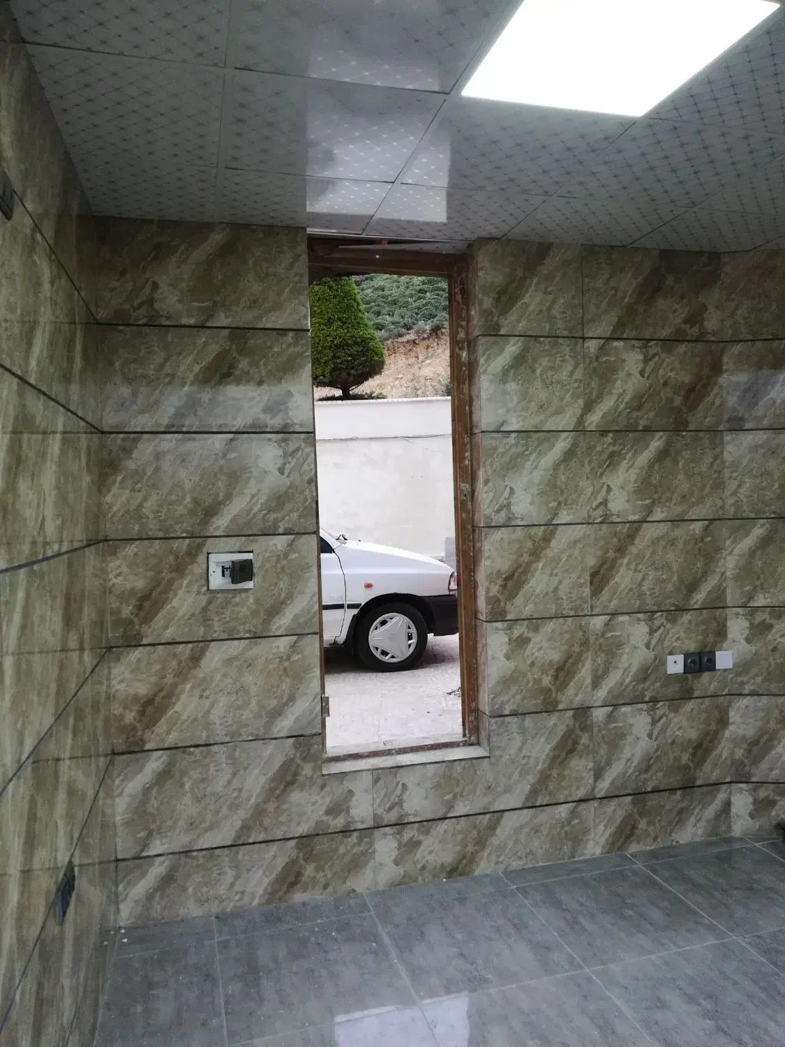 سیمانکاری و کاشی کاری|خدمات پیشه و مهارت|لاهیجان, پردسر|دیوار