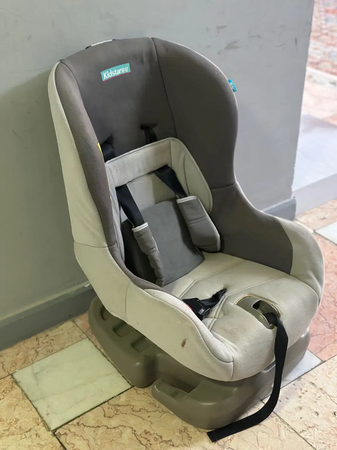 صندلی ماشین کودک|تخت و صندلی بچه|مشهد, دانشجو|دیوار