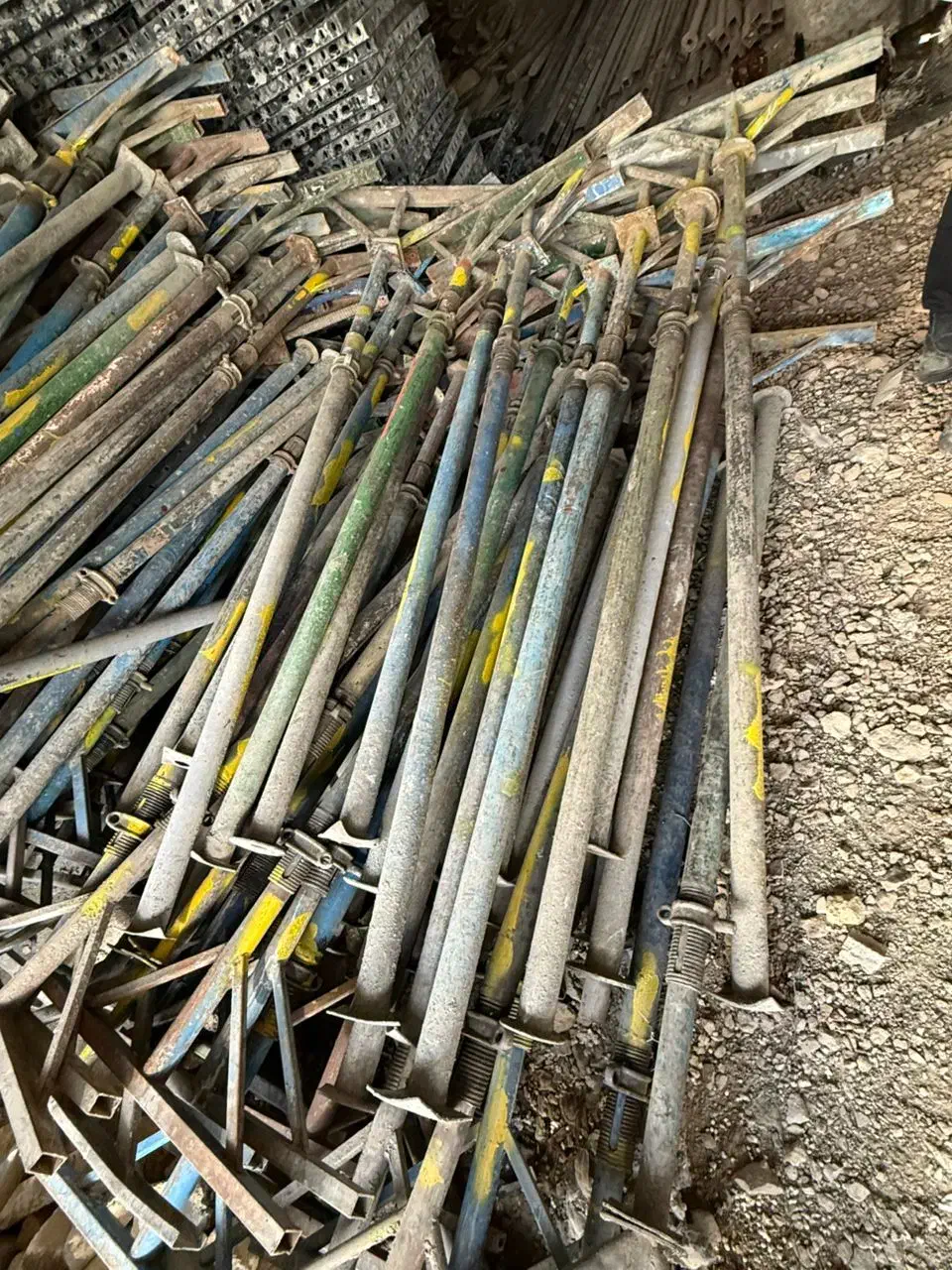 جک 3.5 متری سنگین|مصالح و تجهیزات ساختمان|اصفهان, خواجه عمید|دیوار