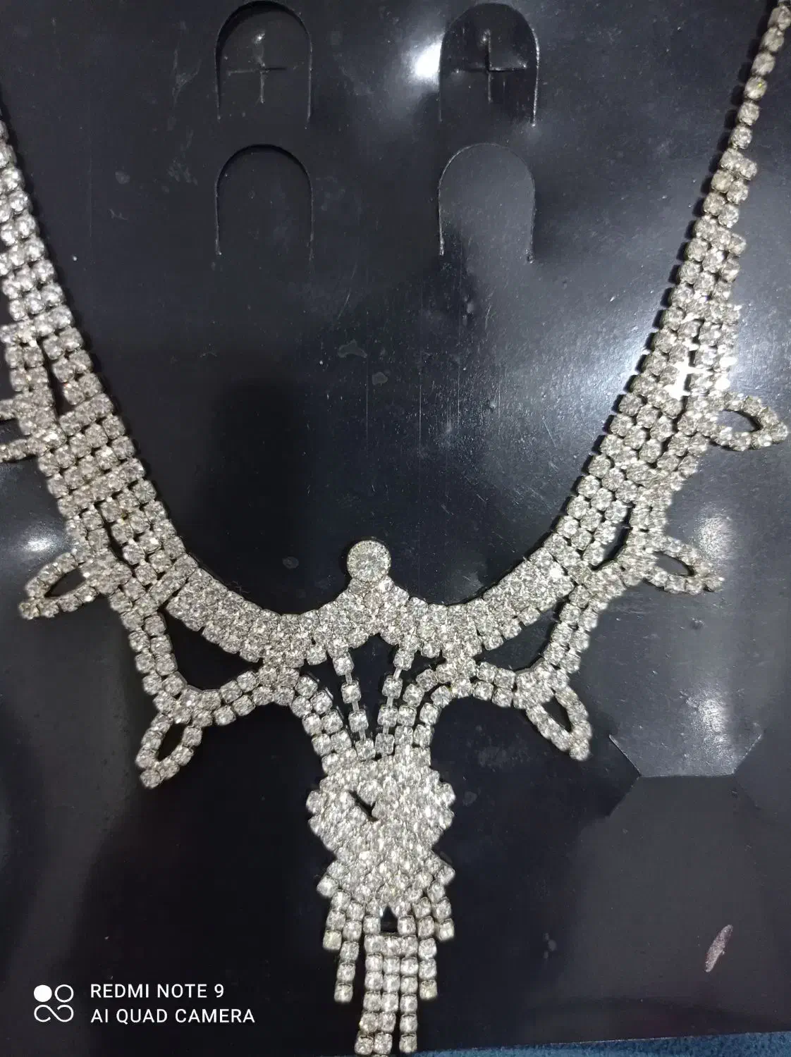 گردنبند سفید زیبا|زیورآلات و اکسسوری|مشهد, تلگرد|دیوار